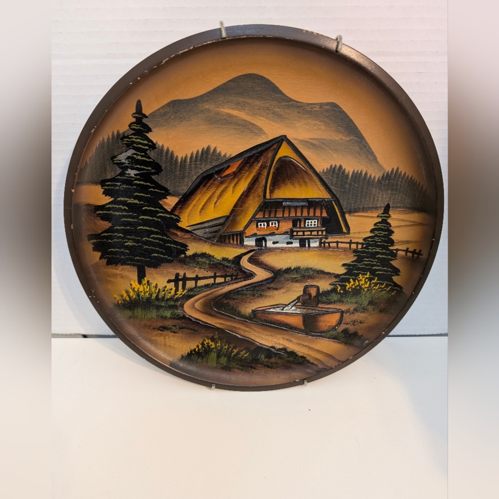 Vintage Decorative Wooden Hand Carved And Painted German Plate Black‎ Forest